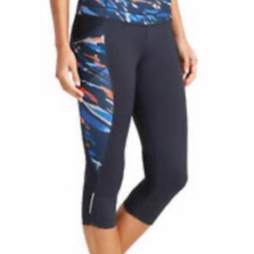 Spiced fire nicker capri athleta xs blue